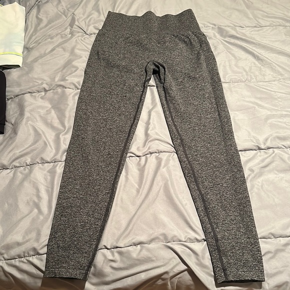 NVGTN Pants & Jumpsuits Nvgtn Booty Scrunch Leggings Poshmark